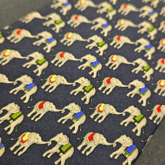 Vintage Brooks Brothers Pure Silk Navy Elephant Print Tie Made In USA 58" X 3.5" - Picture 2 of 6